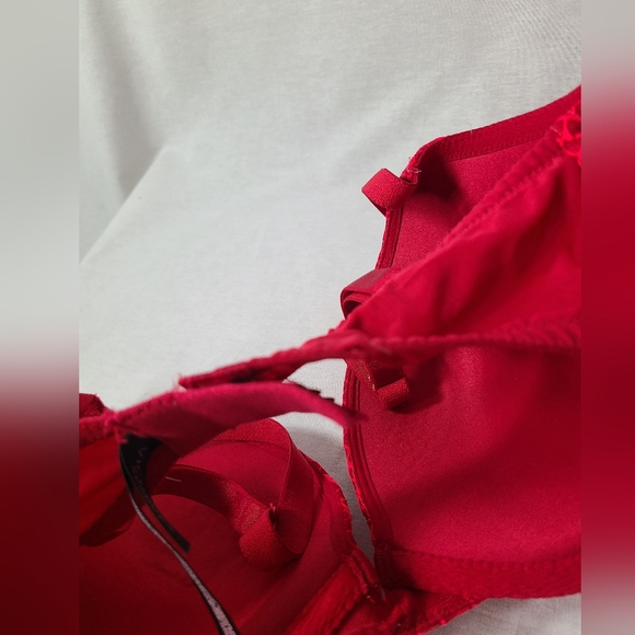 Victorias secret Very sexy push up bra size 32DD- Read description - Picture 4 of 9